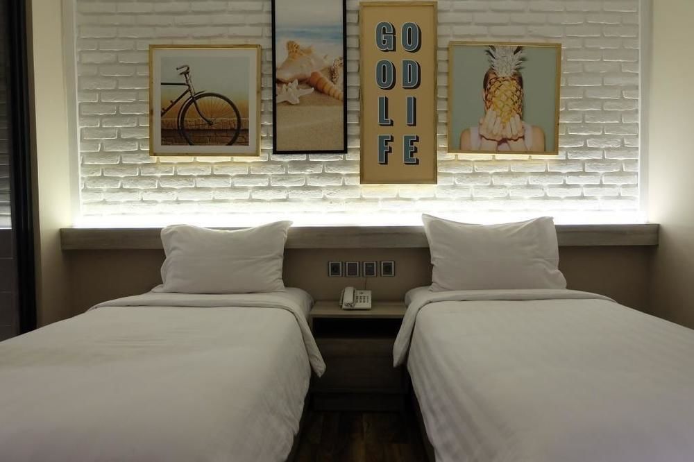 Expressia Hotel Makassar Exterior photo